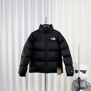 Women’s North Face 1996 Retro Nuptse Down Jacket